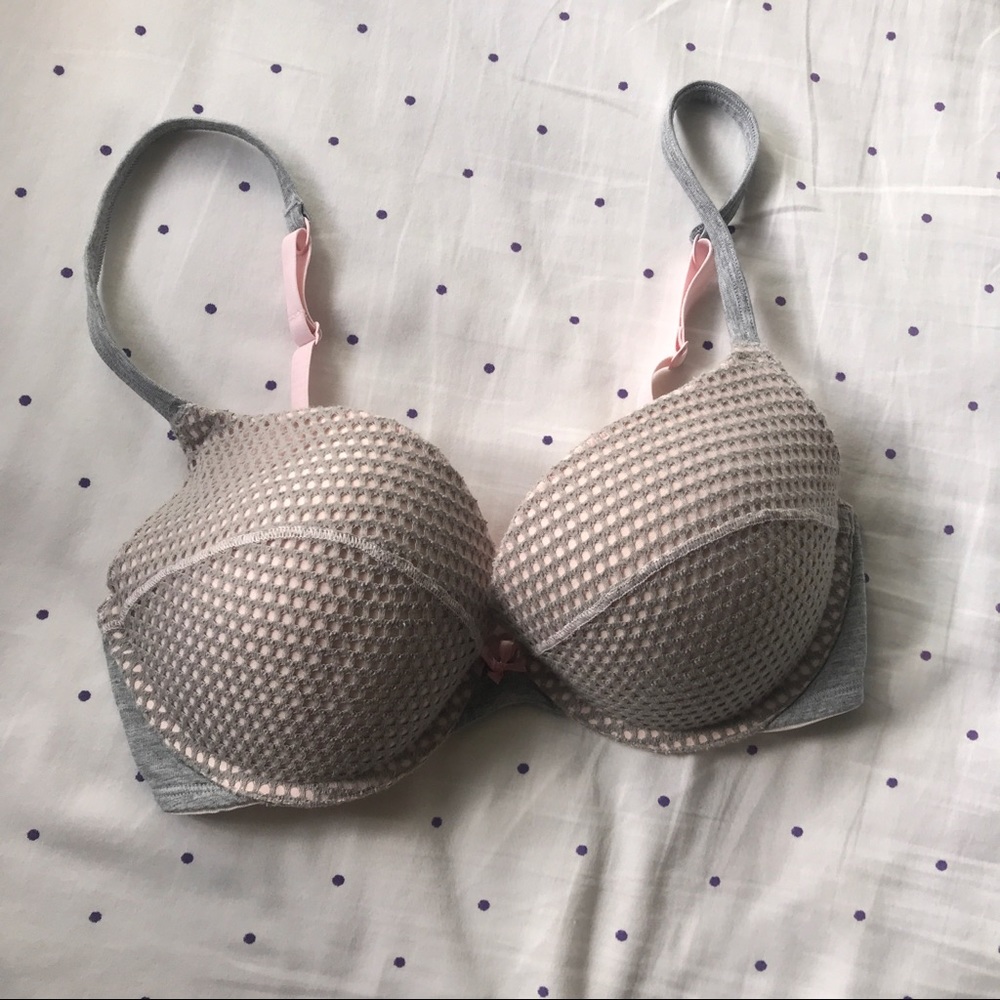 Victoria’s Secret | Plunge Gray & Pink Push-up Bra